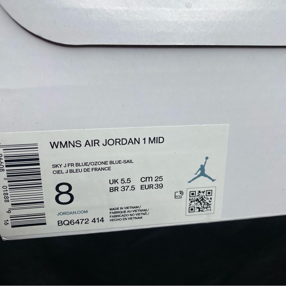 WMNS AIR JORDAN 1 MID - Picture 9 of 10